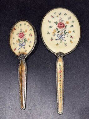 The Regent of London Vanity set – oval hair brush & mirror 1950’s